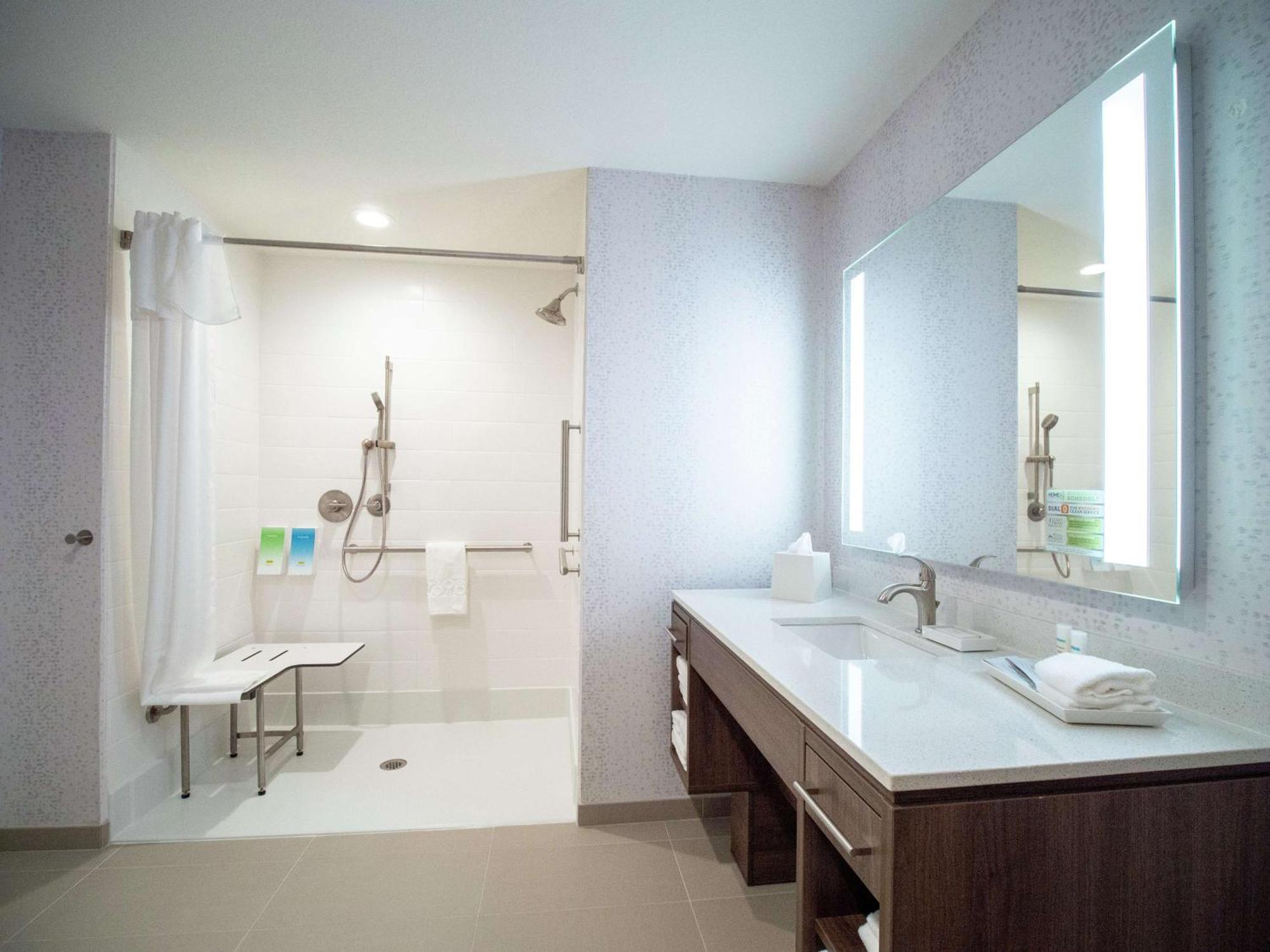 Home2 By Hilton Nw Expressway Hotel 3*